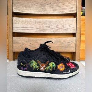 Nike SB Dunk Low Pro QS "Neckface" sneaker  size 5 for men or 6.5 for women